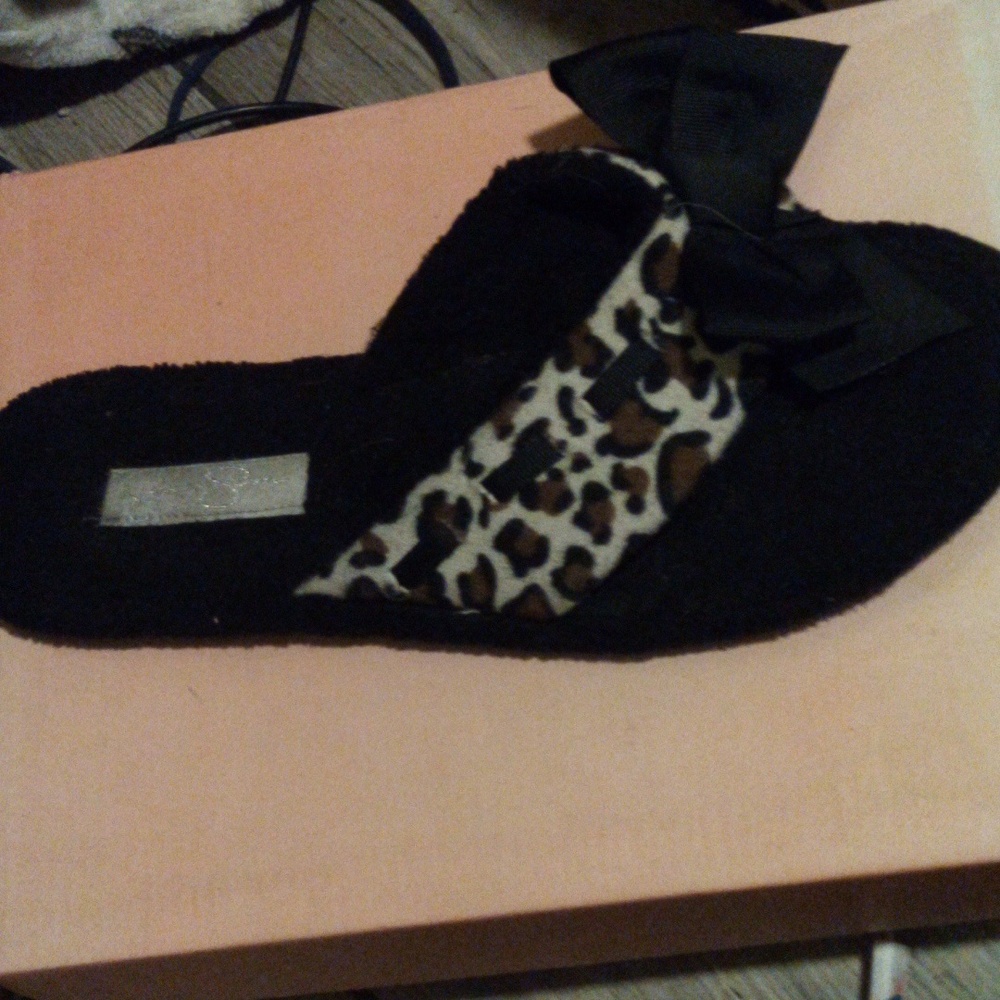Women's Jessica Simpson flipflop slippers